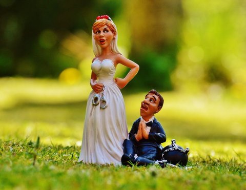 7 основных признаков брачного афериста